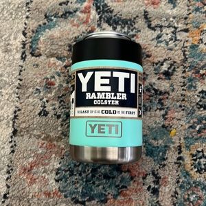 Yeti Rambler Colster